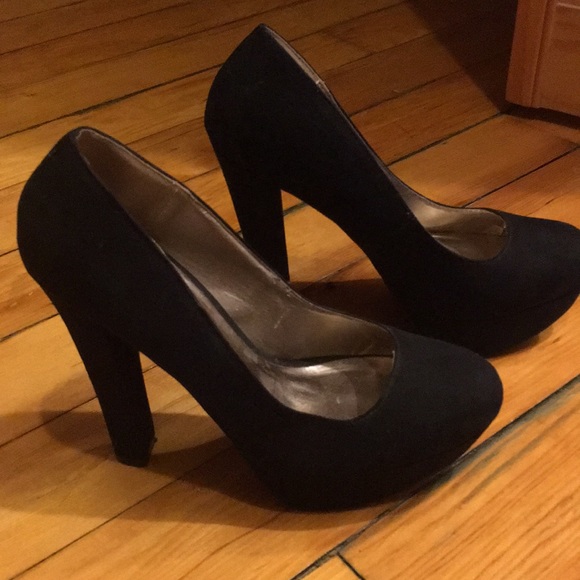 Qupid Shoes - Cute Black heels - Worn Once